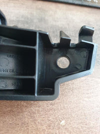 Hyundai H1 Right Front Bumper Bracket