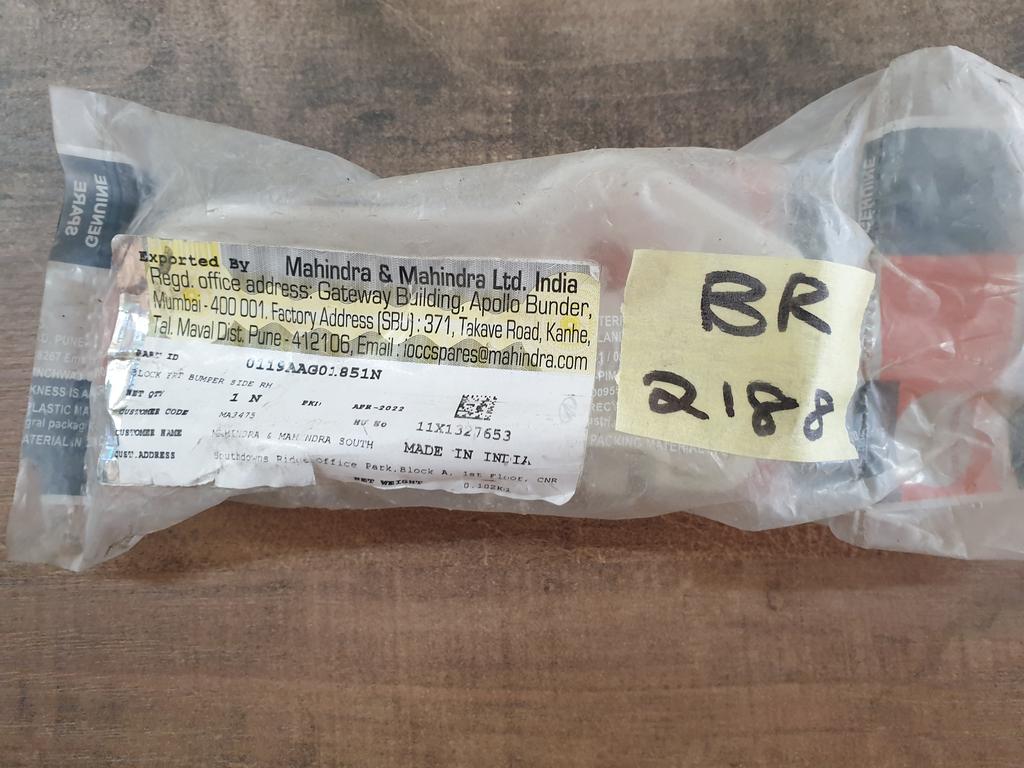 Original New Mahindra Pik Up Right Front Bumper Bracket