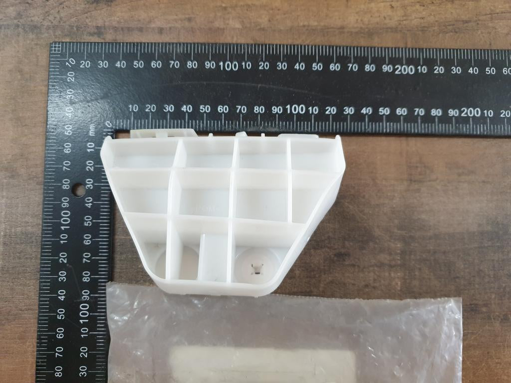 Original New Toyota Corolla Right Rear Bumper Bracket