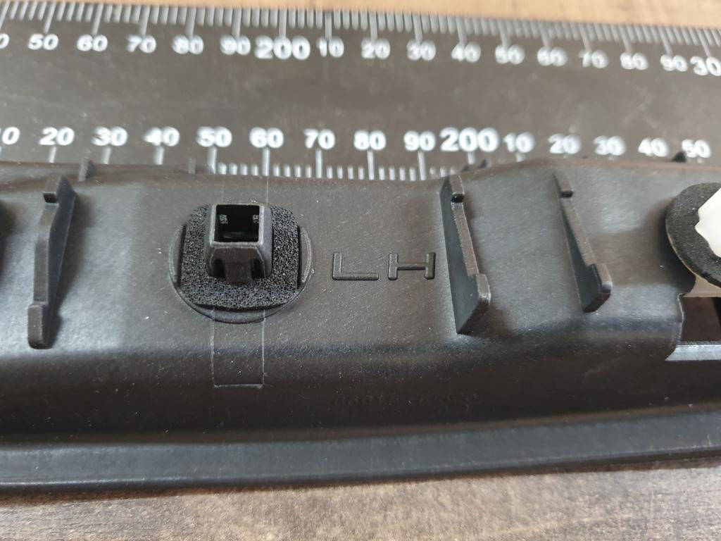 Original New Hyundai i20 Left Front Bumper Bracket