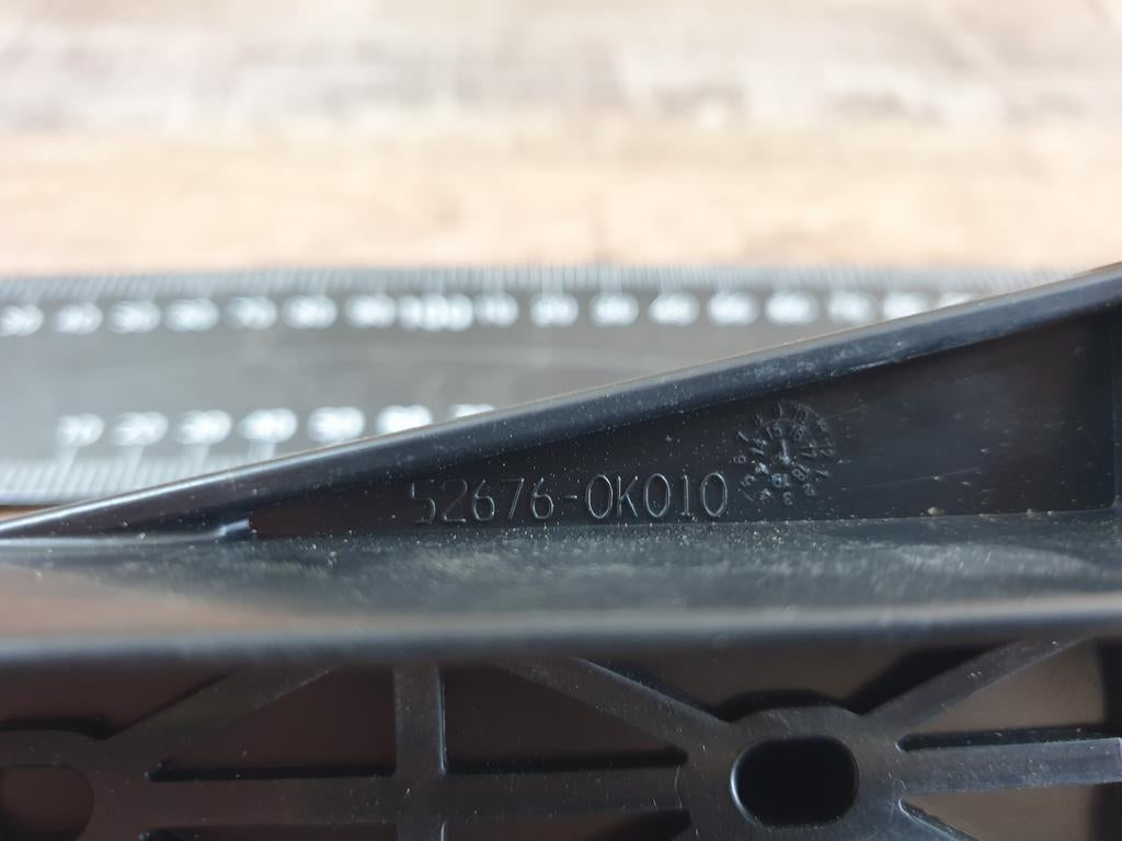Original New Toyota Fortuner Hilux Left Front Centre Bumper Bracket