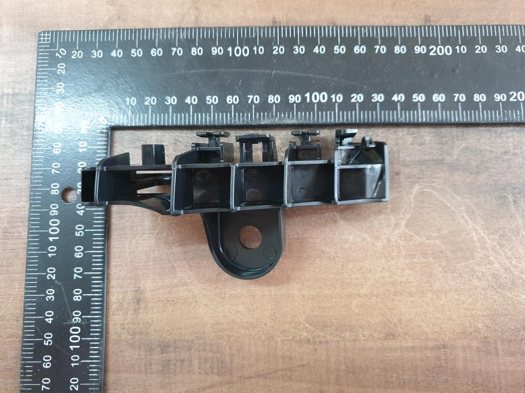 Original New Toyota Fortuner Right Rear Bumper Bracket