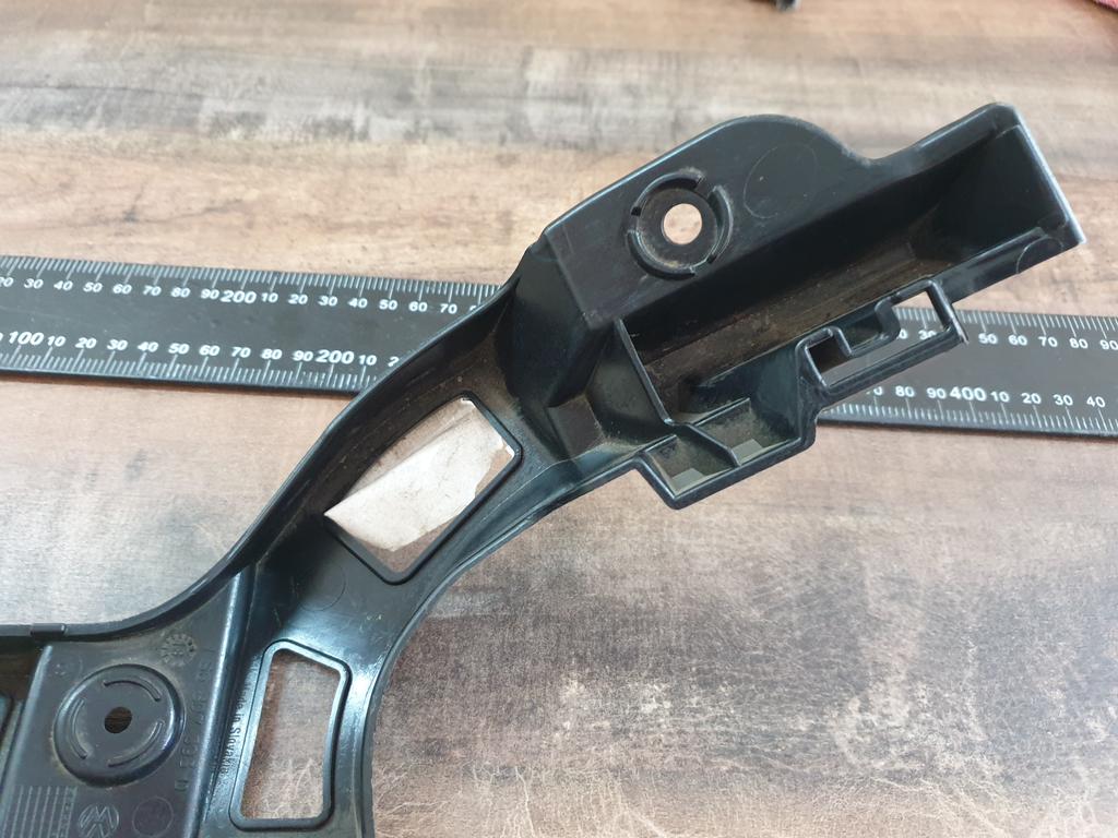 Volkswagen Up Left Rear Bumper Bracket