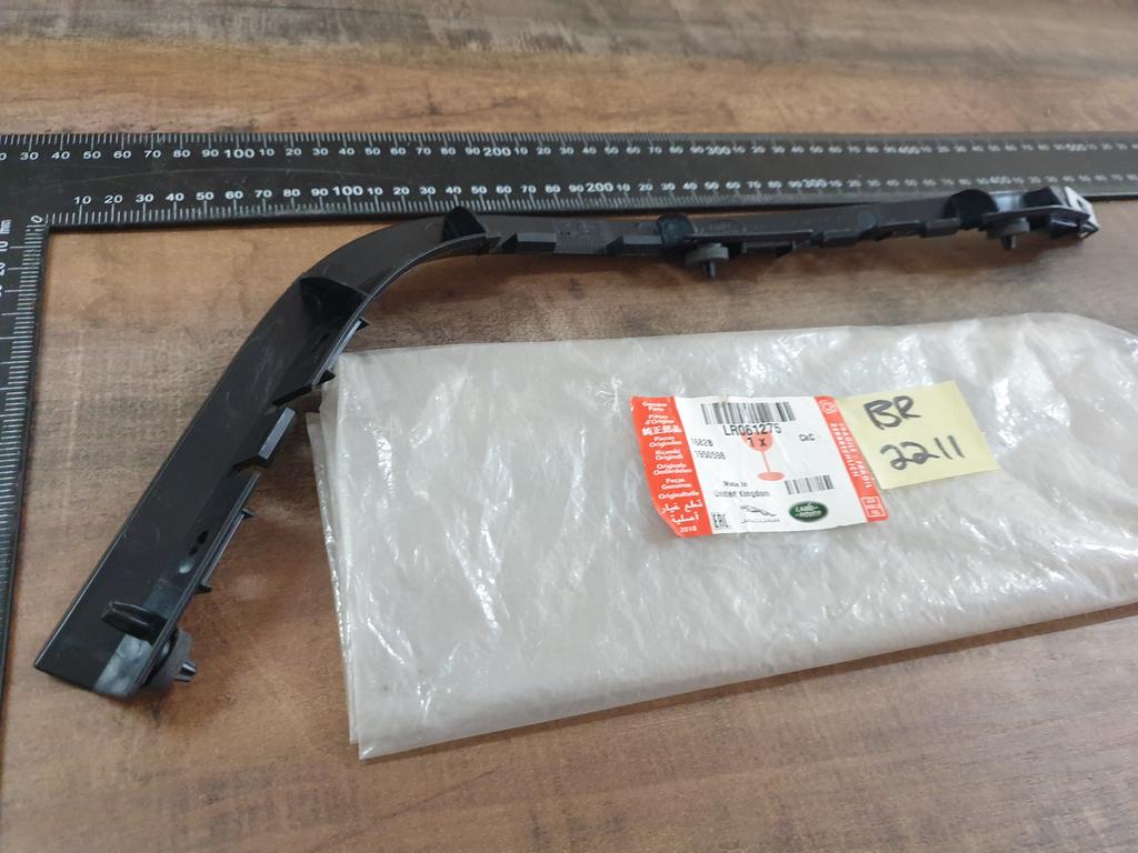 Original New Land Rover Discovery Sport Left Rear Bumper Bracket