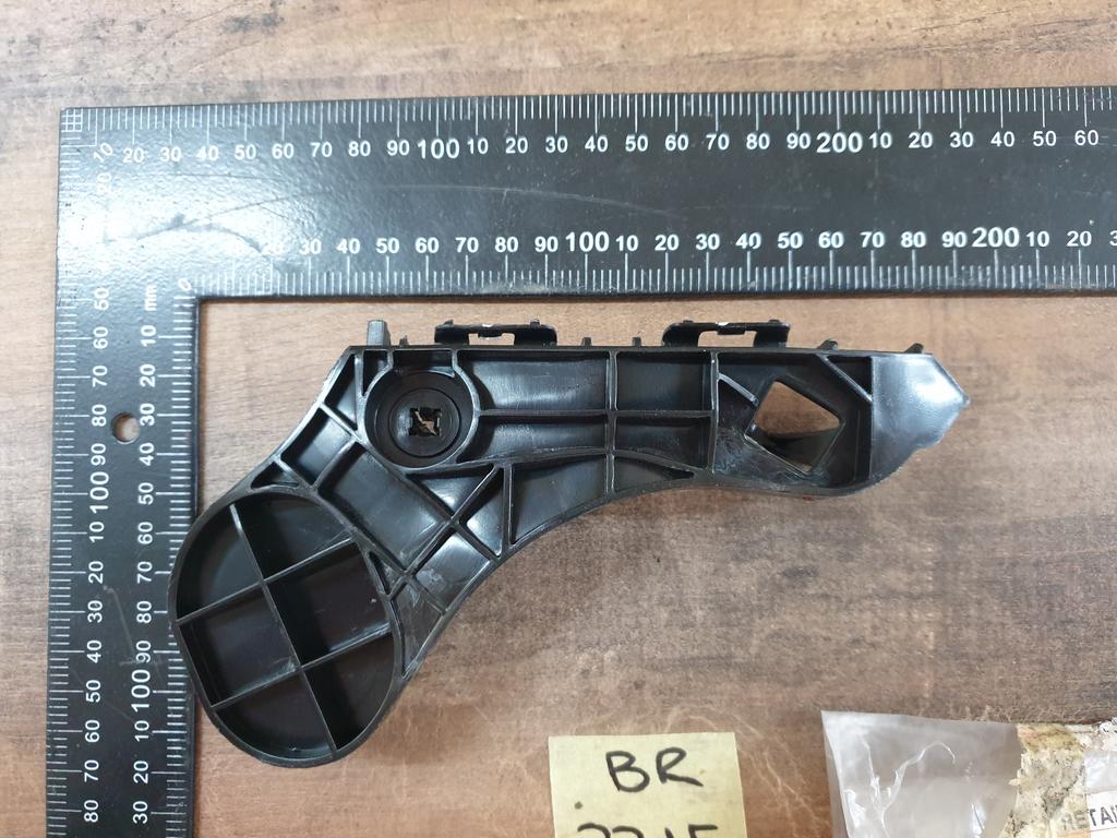 Original New Toyota Etios Right Rear Upper Bumper Bracket