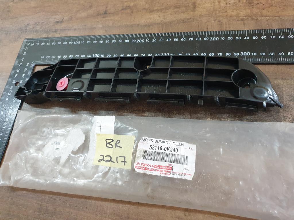Original New Toyota Fortuner Hilux Left Front Bumper Bracket
