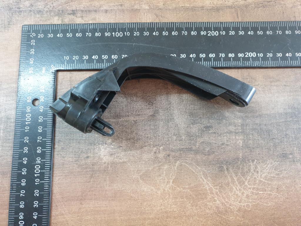 Original New Toyota Avanza Right Rear Bumper Bracket
