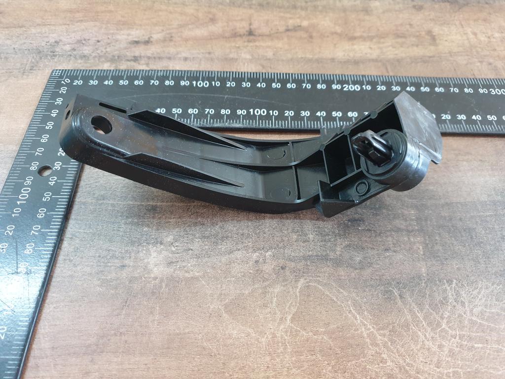Original New Toyota Avanza Right Rear Bumper Bracket