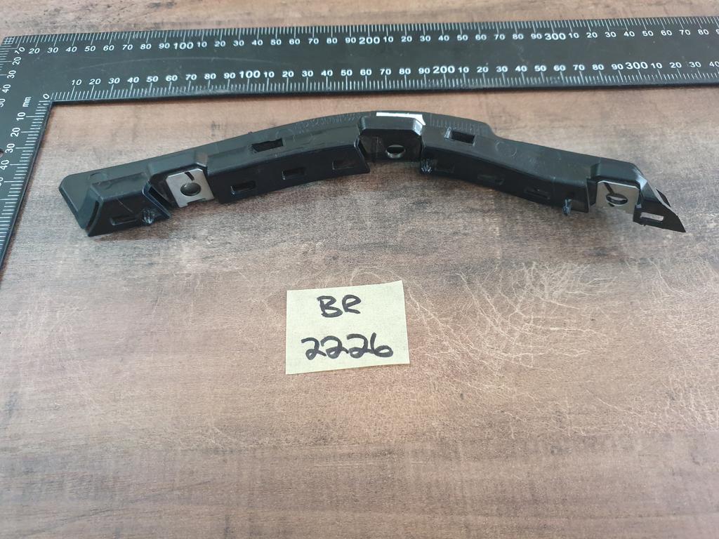 Original New Mercedes-Benz V-Class W447 Left Front Bumper Bracket