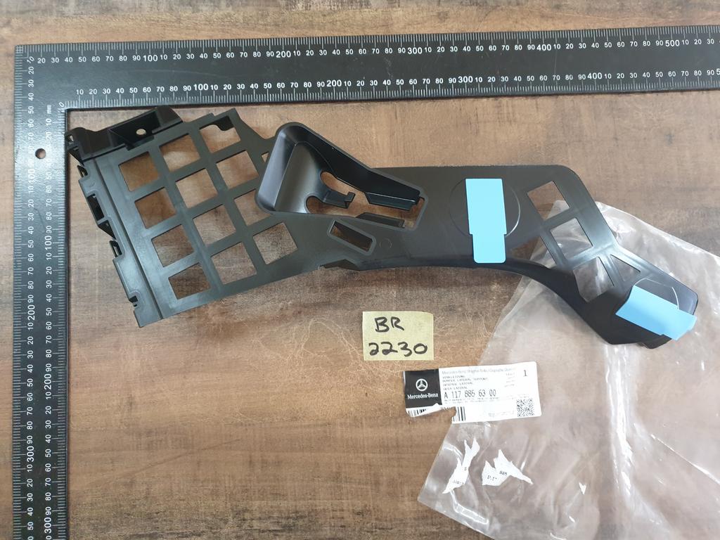 Original New Mercedes-Benz CLA W117 Left Front Bumper Bracket