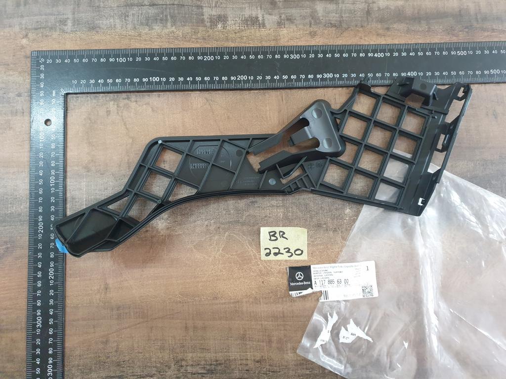 Original New Mercedes-Benz CLA W117 Left Front Bumper Bracket