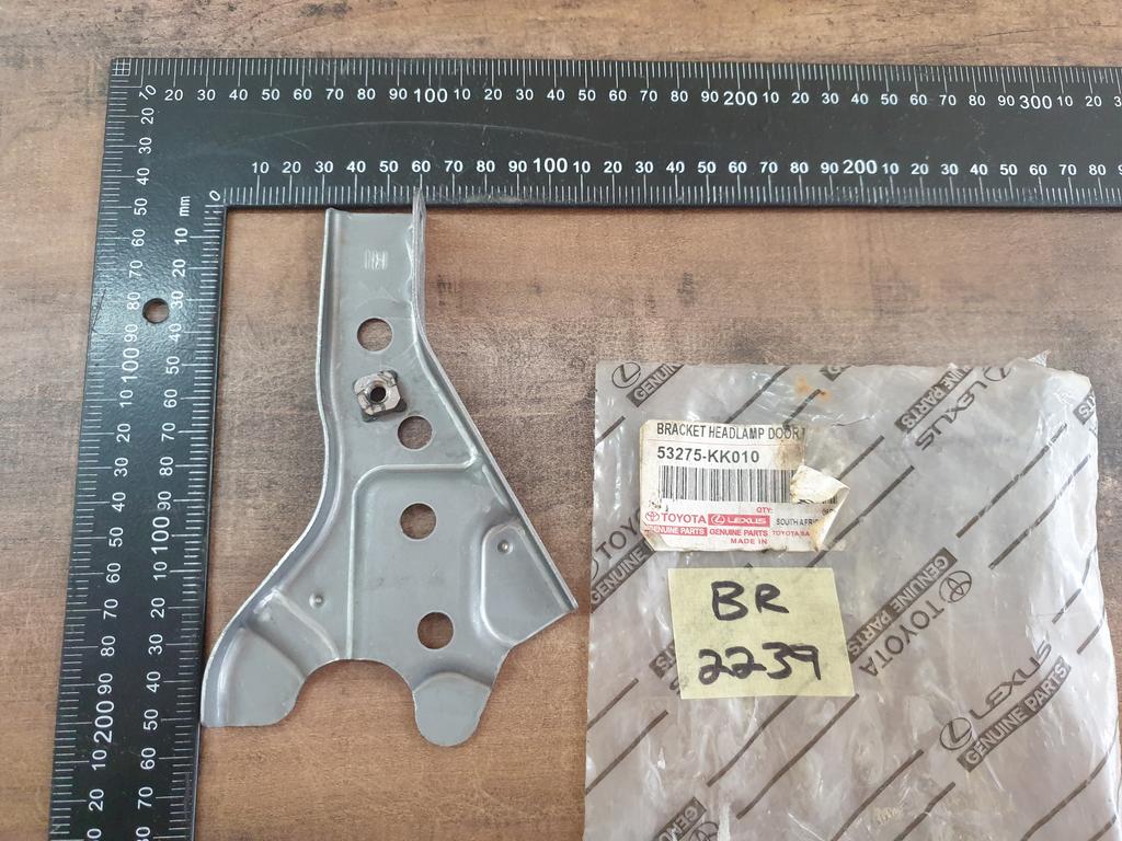 Original New Toyota Fortuner Hilux Right Inner Headlight Bracket