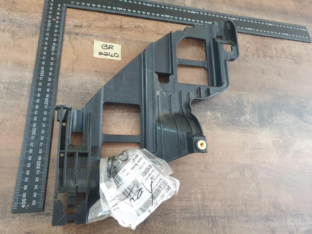 Volkswagen Golf 6 VI Left Front Bumper Bracket