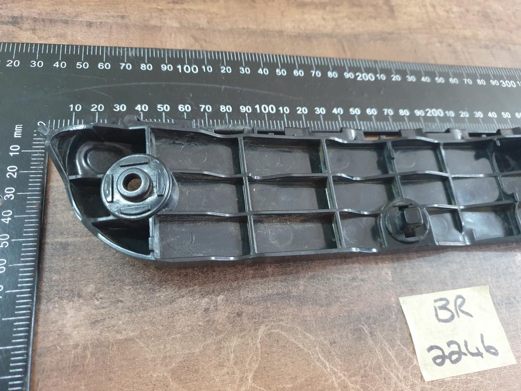 Original New Toyota Fortuner Hilux Right Front Bumper Bracket