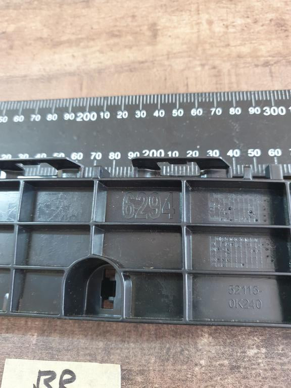 Original New Toyota Fortuner Hilux Right Front Bumper Bracket