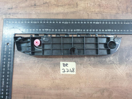 Original New Toyota Fortuner Hilux Right Front Bumper Bracket