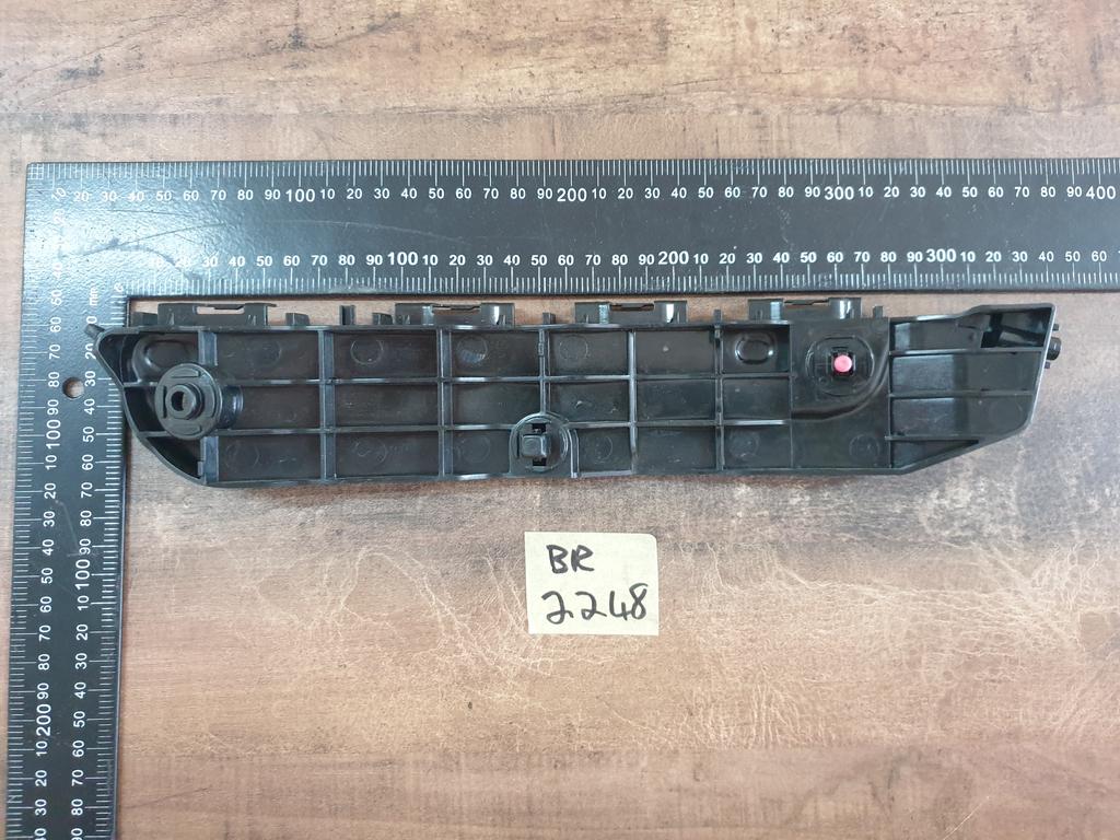 Original New Toyota Fortuner Hilux Right Front Bumper Bracket