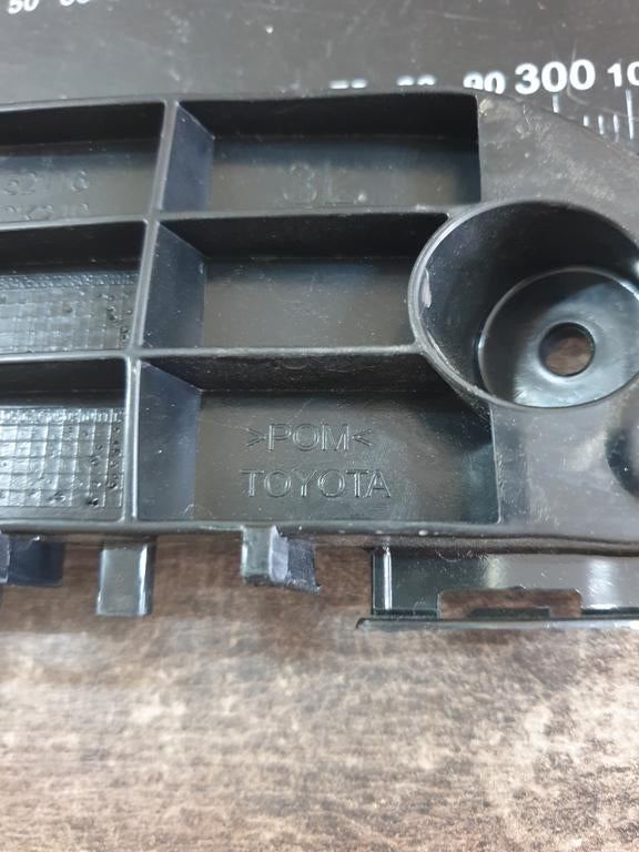 Original New Toyota Fortuner Hulux Left Front Bumper Bracket