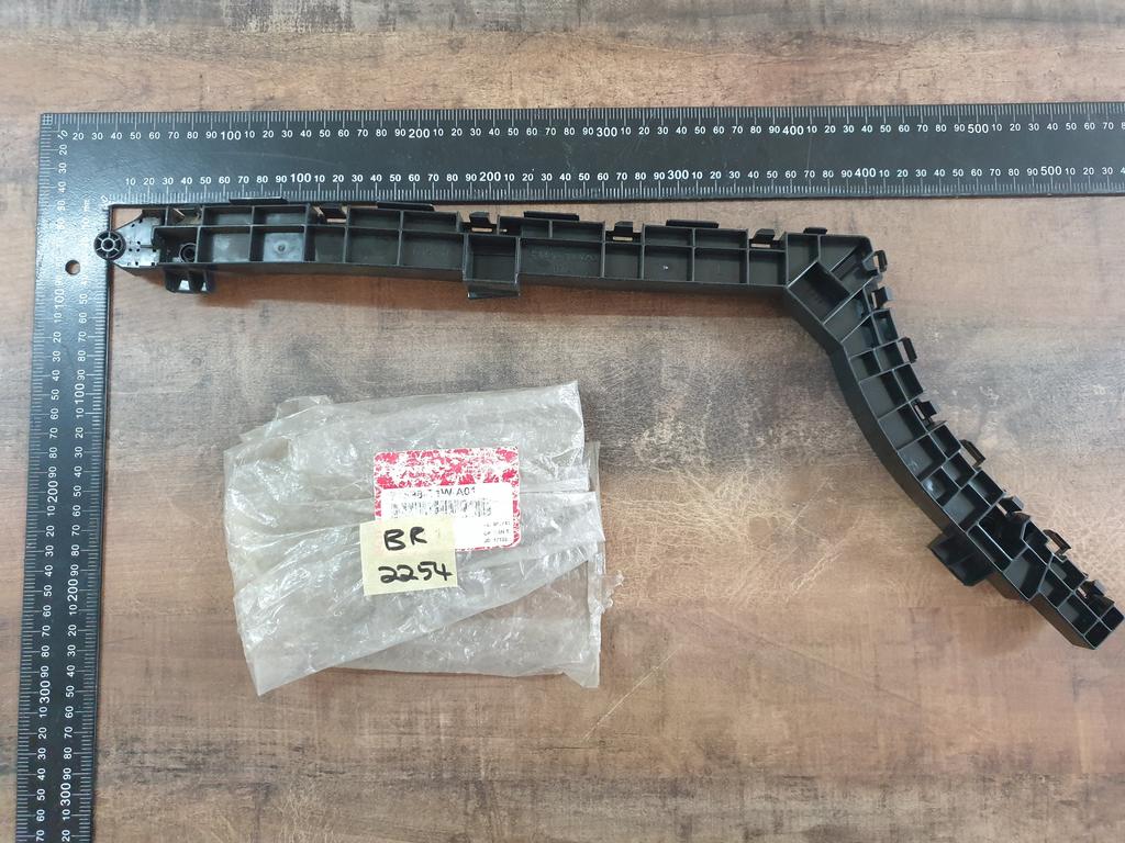 Original New Honda CR-V Left Rear Bumper Bracket