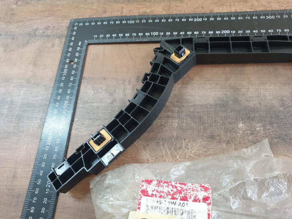 Original New Honda CR-V Left Rear Bumper Bracket