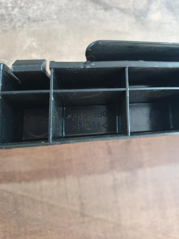 Original New Hyundai Santa Fe Left Rear Bumper Bracket