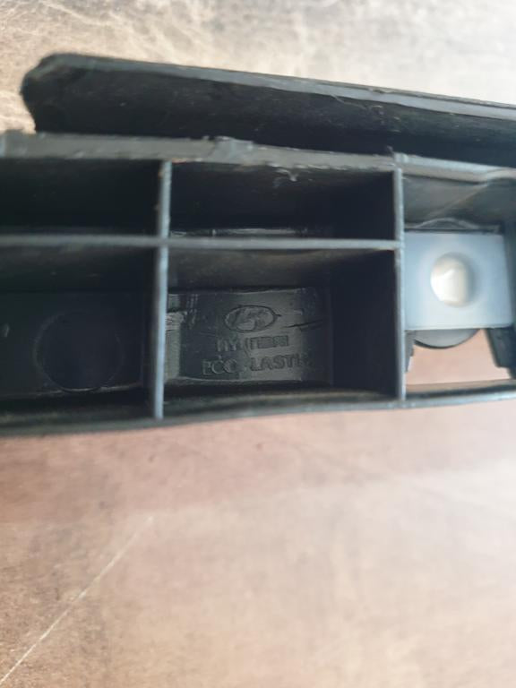Original New Hyundai Santa Fe Left Rear Bumper Bracket