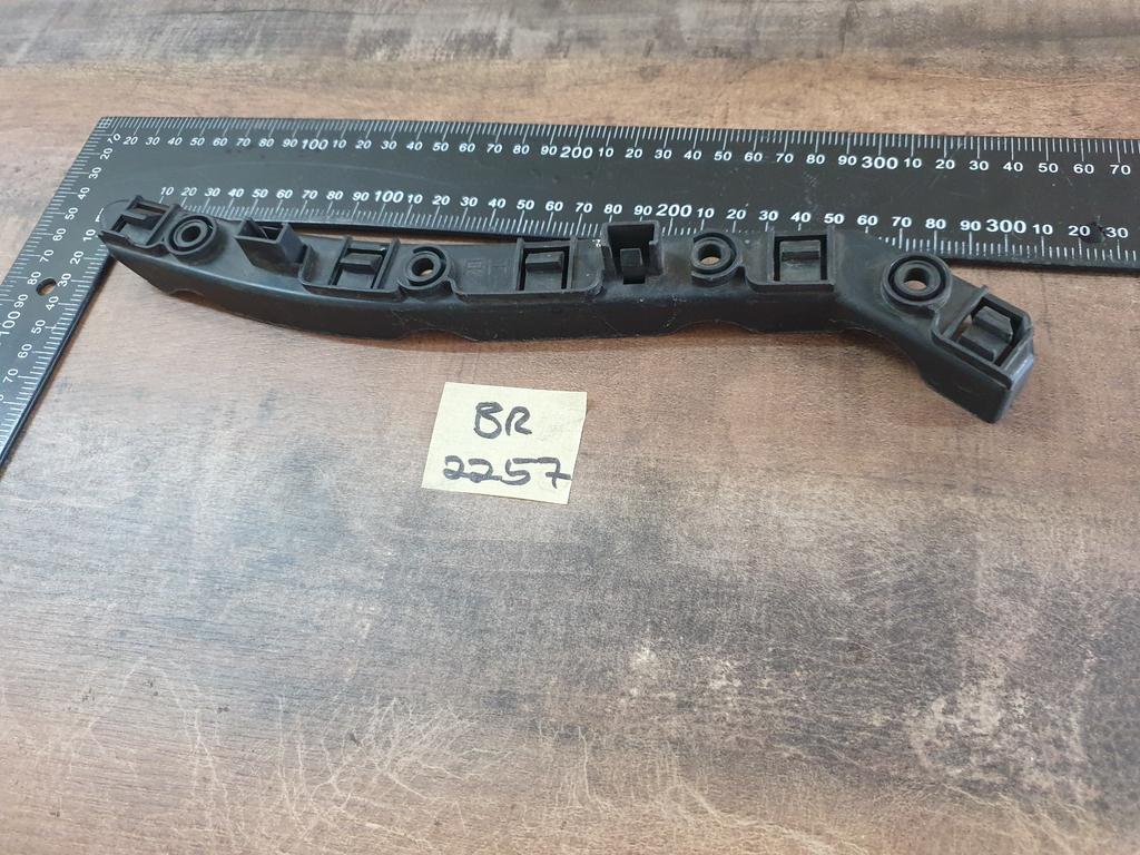Original New Jeep Renegade Right Front Bumper Bracket