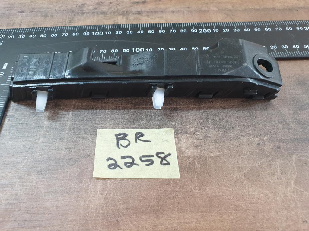 Original New Hyundai Sonata Right Front Bumper Bracket
