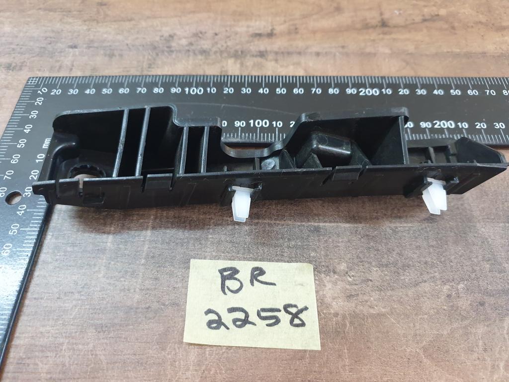 Original New Hyundai Sonata Right Front Bumper Bracket