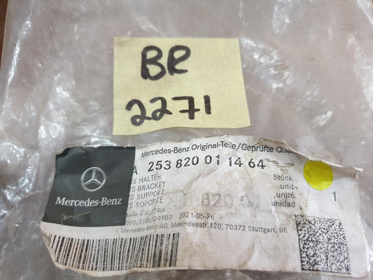Original New Mercedes-Benz GLC W253 Left Headlight Repair Kit Brackets - 4 Out Of 5 Screws Missing