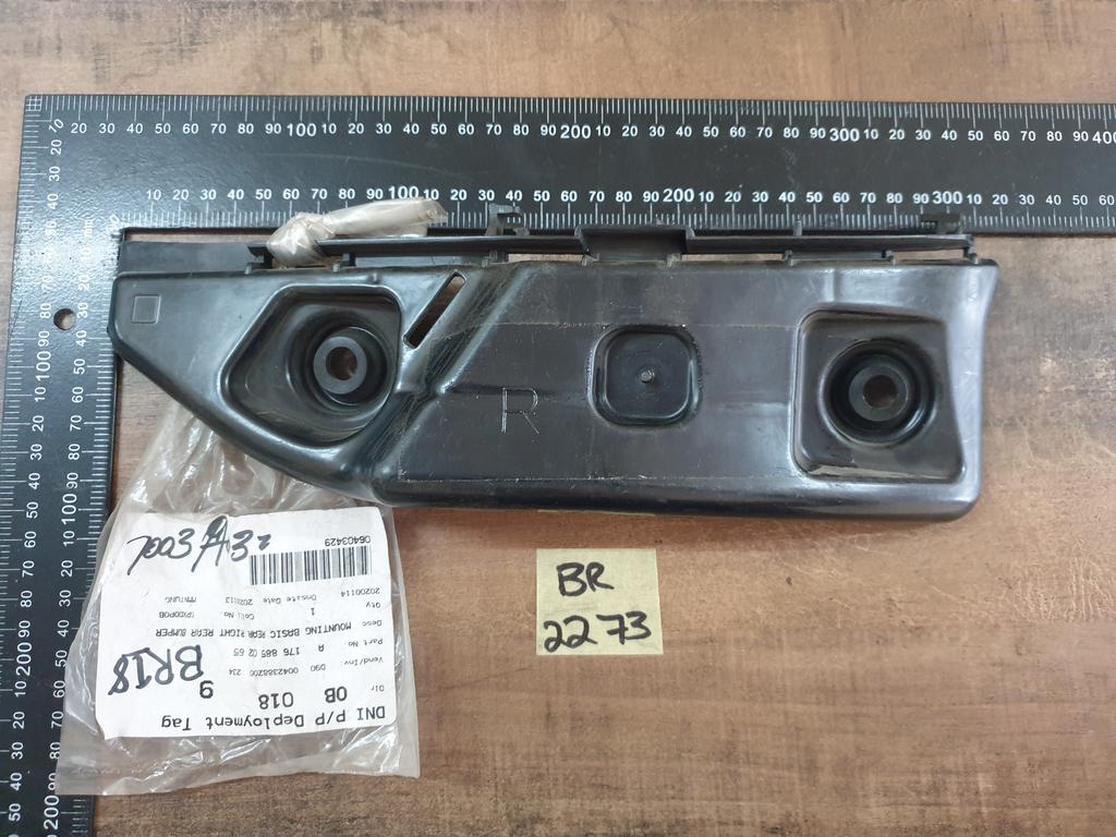 Original New Mercedes-Benz A-Class W176 Right Rear Bumper Bracket