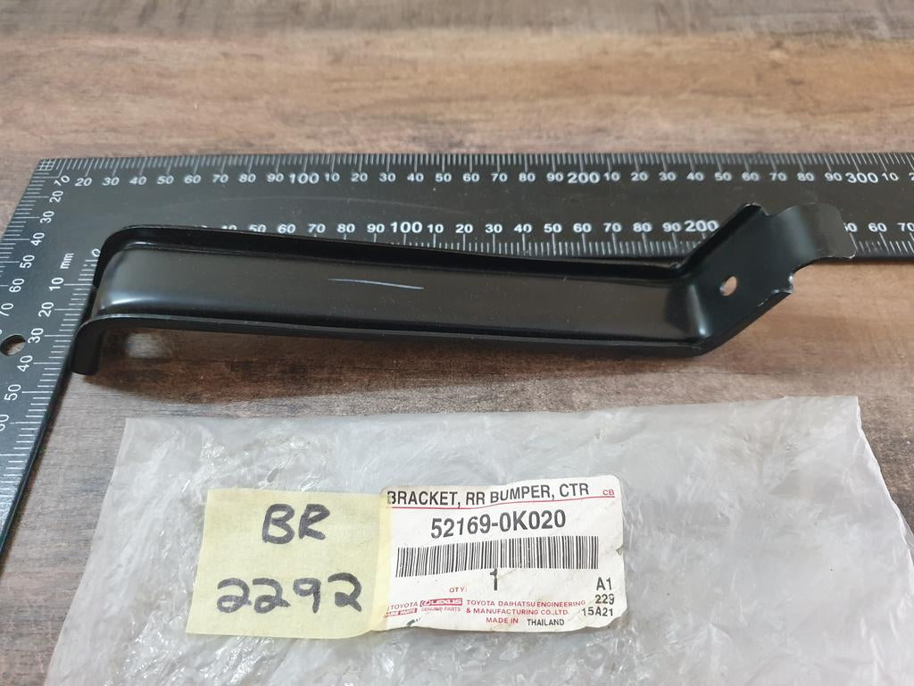 Original New Toyota Fortuner Rear Bumper Centre Bracket