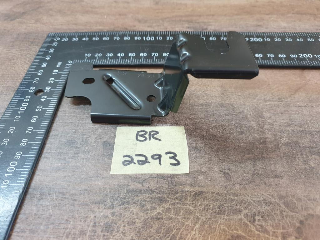 Original New Volkswagen Tiguan Right Front Headlight Bracket