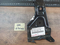 Original New Toyota Land Cruiser Prado Right Front Bumper Bracket