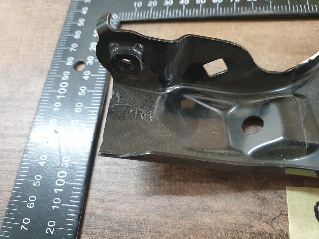 Original New Toyota Land Cruiser Prado Right Front Bumper Bracket