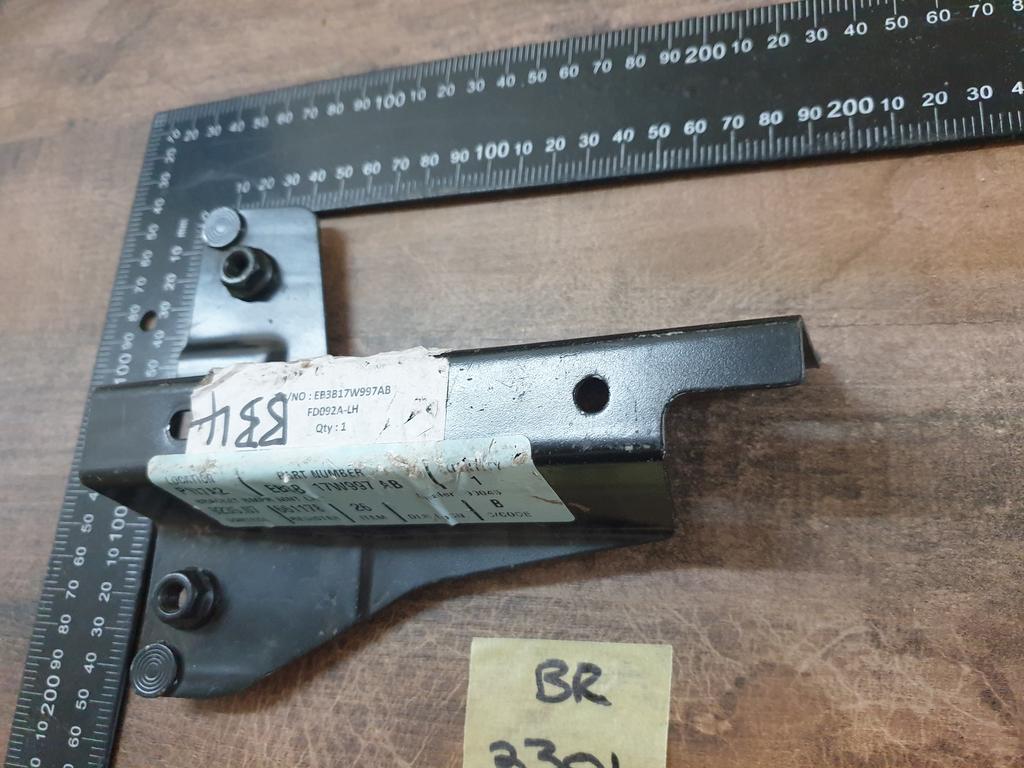 Original New Ford Everest Left Front Bumper Inner Bracket