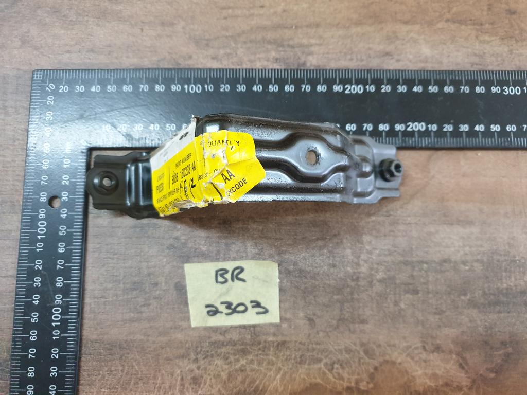 Original New Ford Ranger Right Front Fender Bracket