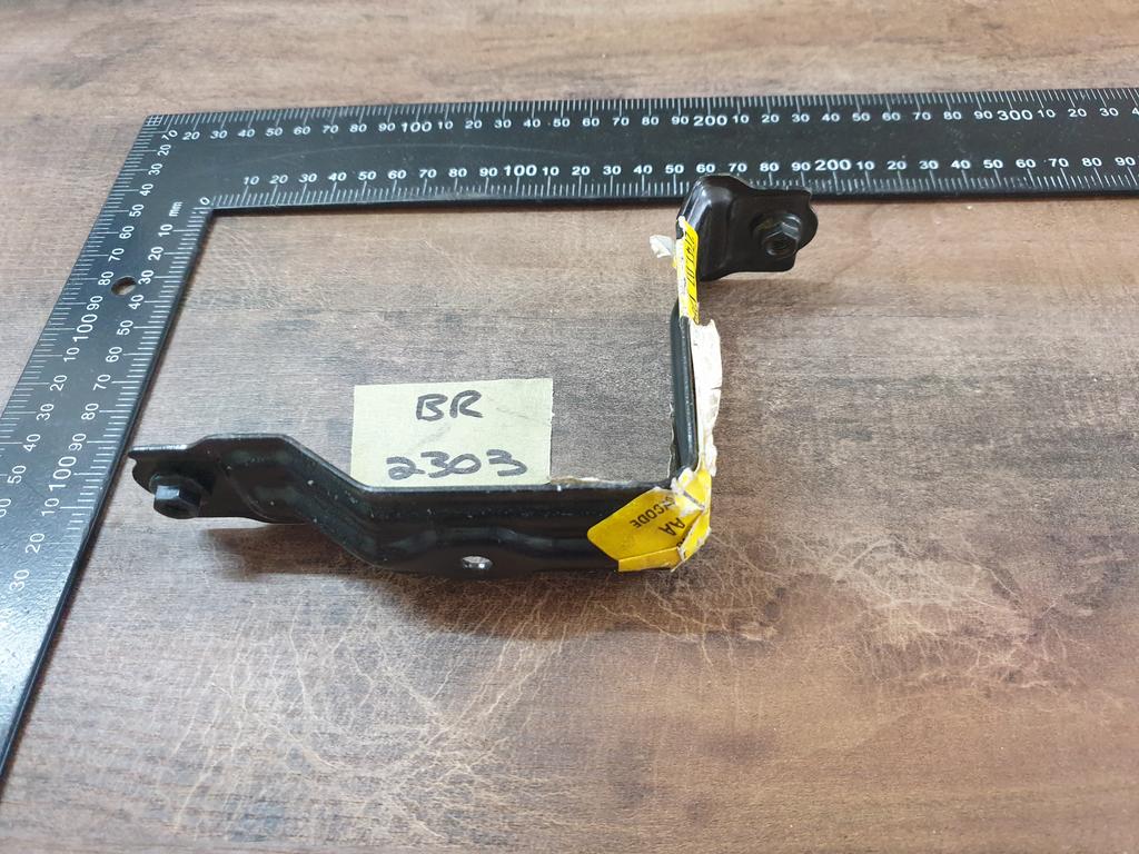 Original New Ford Ranger Right Front Fender Bracket