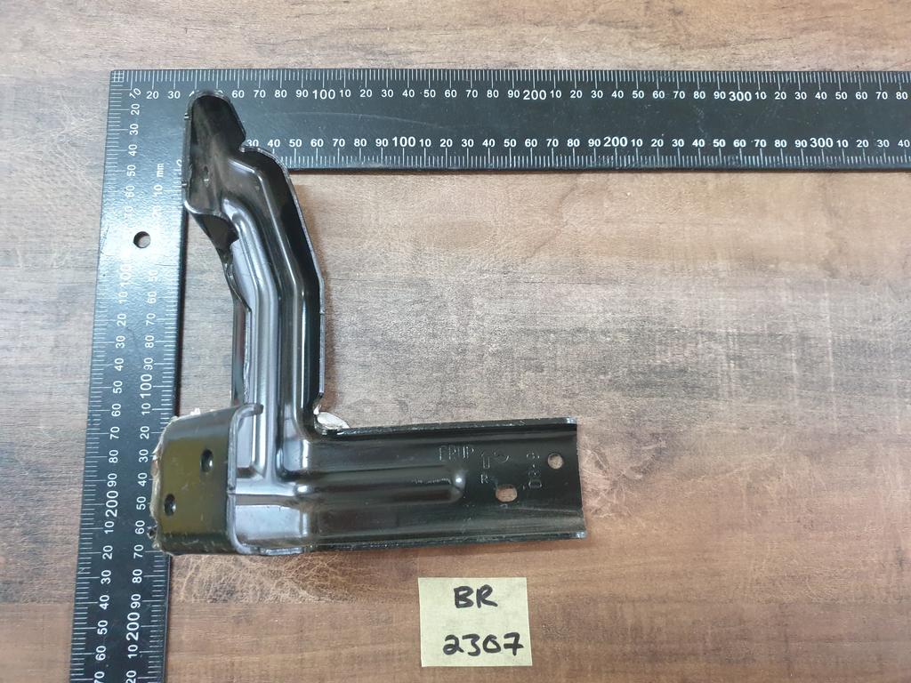 Original New Mercedes-Benz X-Class W470 Right Front Bumper Upper Bracket