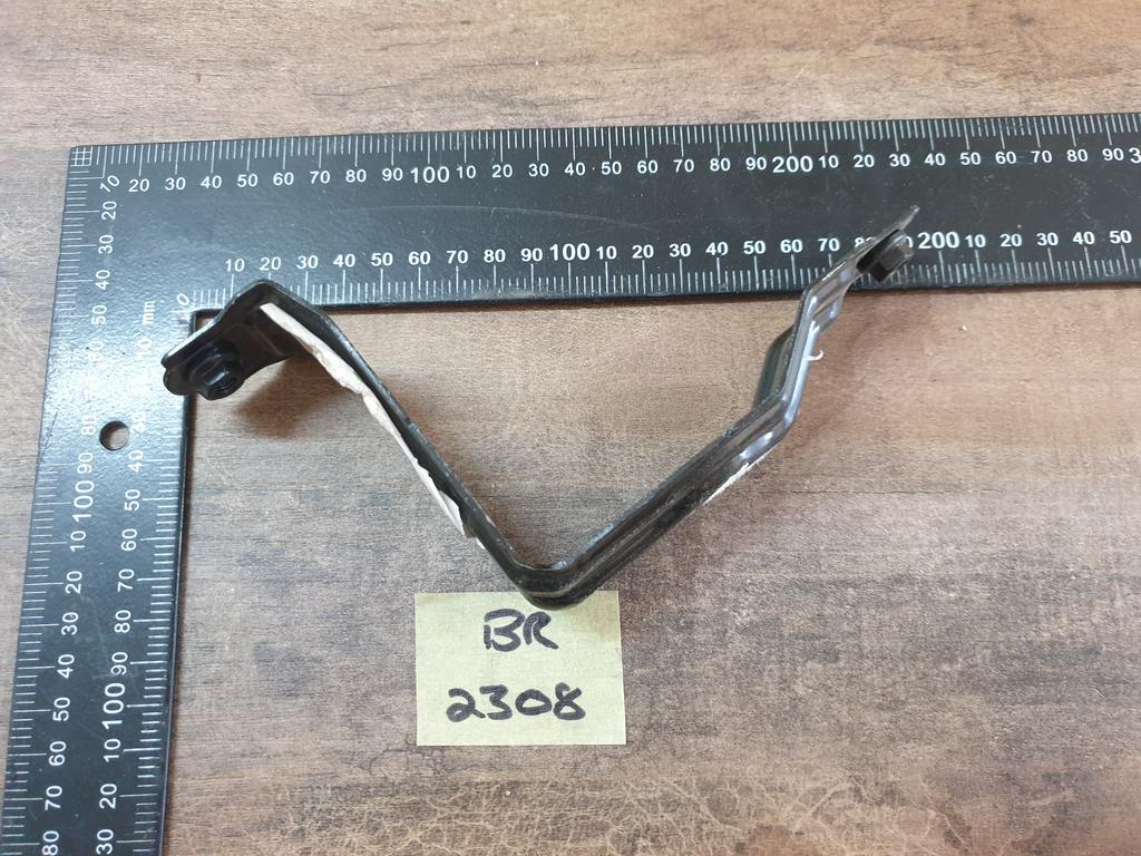 Original New Ford Ranger Right Front Fender Bracket
