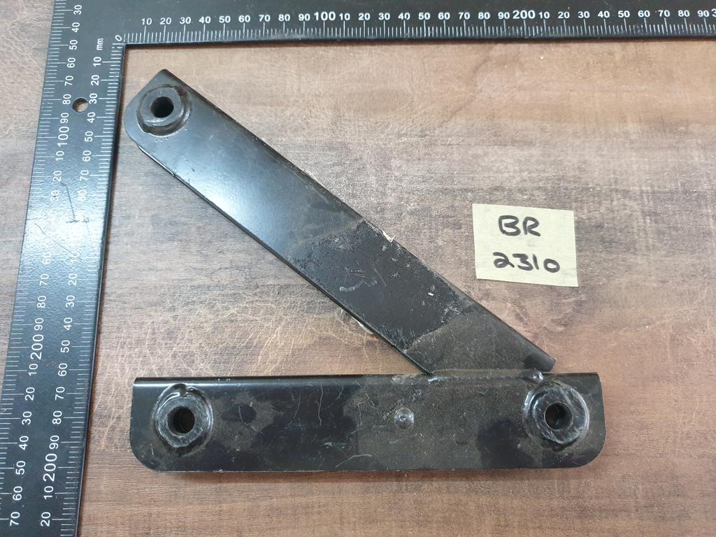 Original New Mercedes-Benz V-Class W447 Left Front Support Frame Bracket