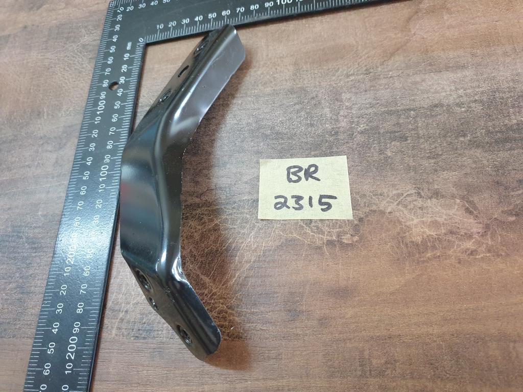 Original New Mercedes-Benz C-Class W204 Left Front Bumper Mounting Bracket
