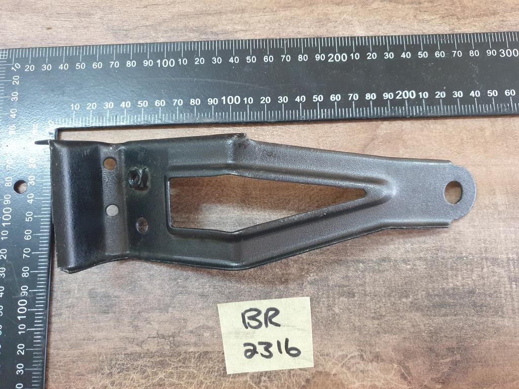 Original New Volkswagen Polo Left Front Fender Bracket