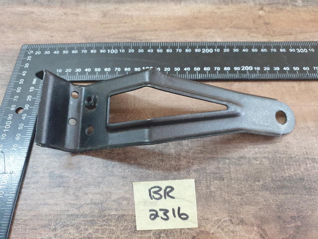Original New Volkswagen Polo Left Front Fender Bracket