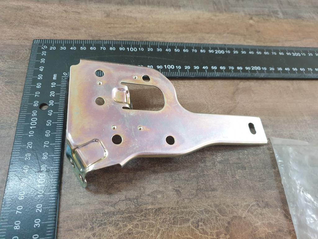 Original New Toyota Hilux Radio Bracket