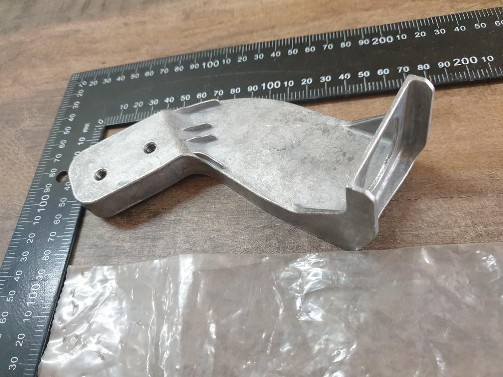 Original New Mercedes-Benz C-Class W206 Right Front Crossmember Bracket