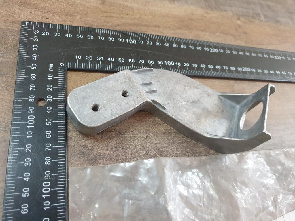 Original New Mercedes-Benz C-Class W206 Right Front Crossmember Bracket