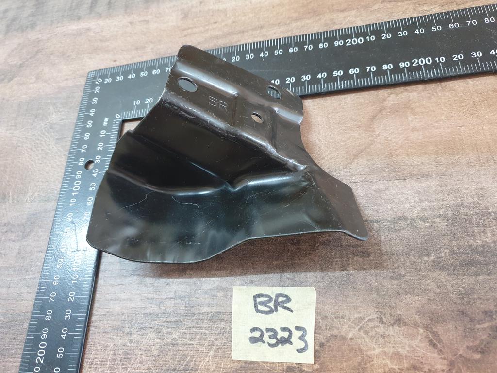 Original New Toyota Corolla Quest Right Front Wheelhouse Bracket