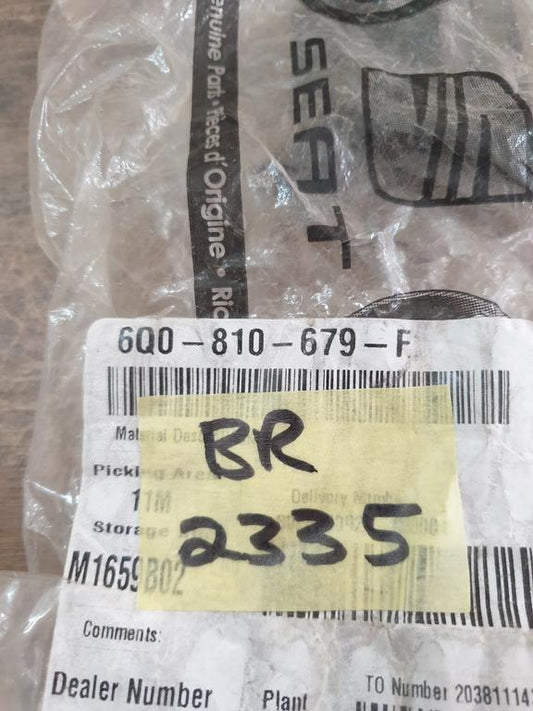 Original New Volkswagen Polo Left Front Fender Bracket