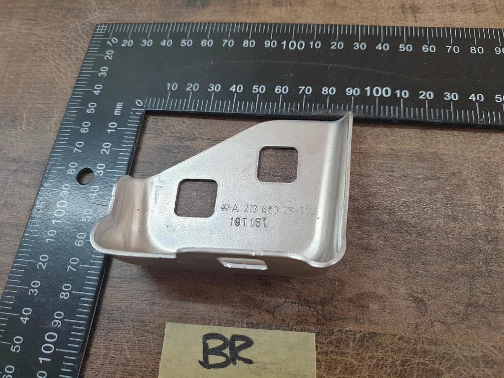 Original New Mercedes-Benz E-Class W213 Left Front Radiator Bracket